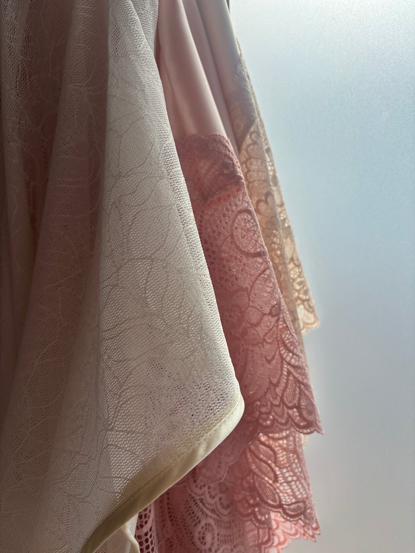 kimono en blonda novia pijama