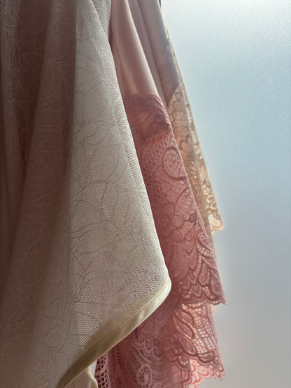 kimono en blonda novia pijama